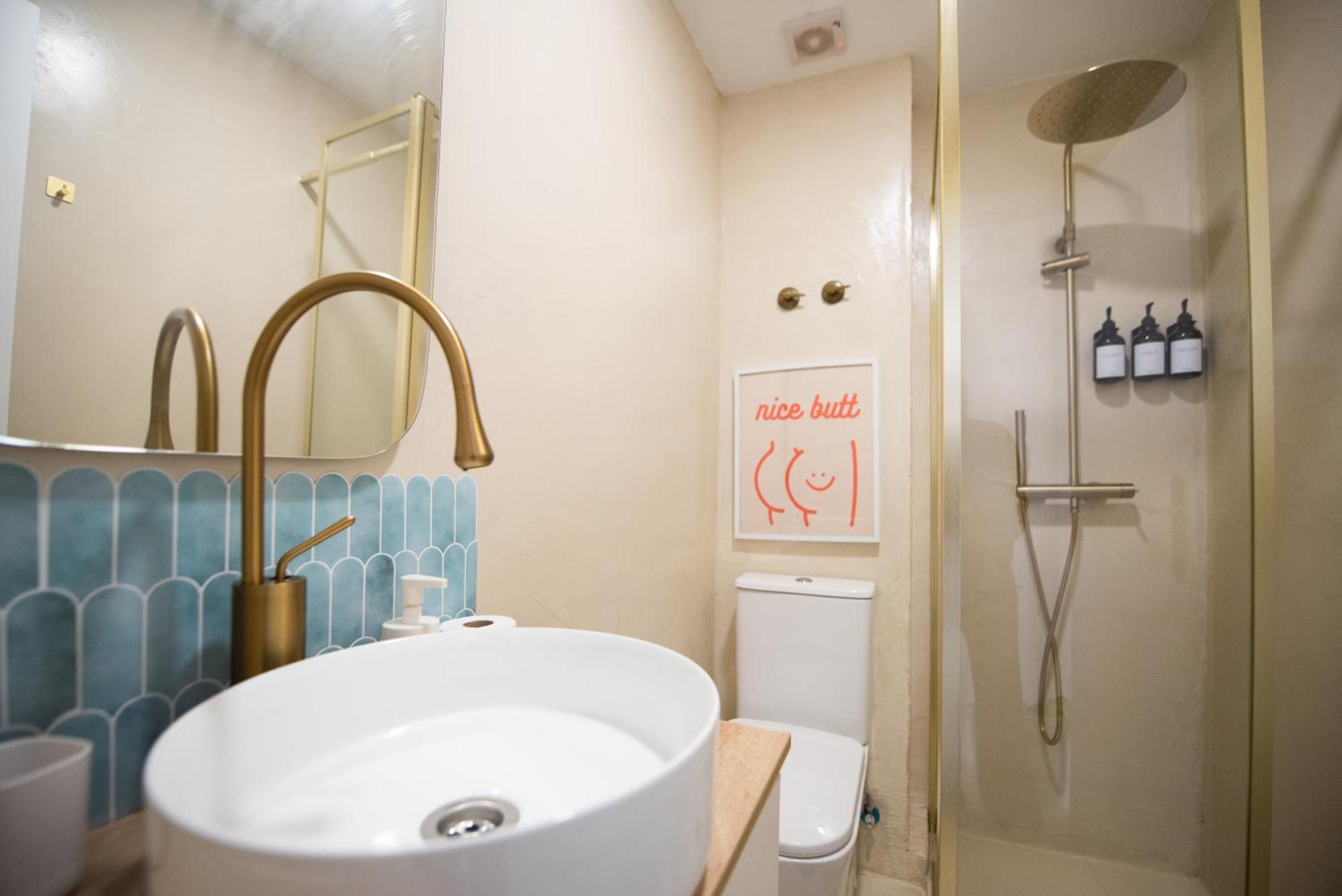 Apartamento Centrico La Merced - Free Parking & Free Gym Малага Екстериор снимка