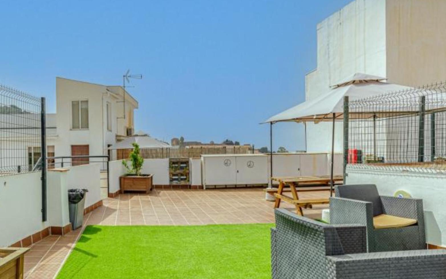 Apartamento Centrico La Merced - Free Parking & Free Gym Малага Екстериор снимка